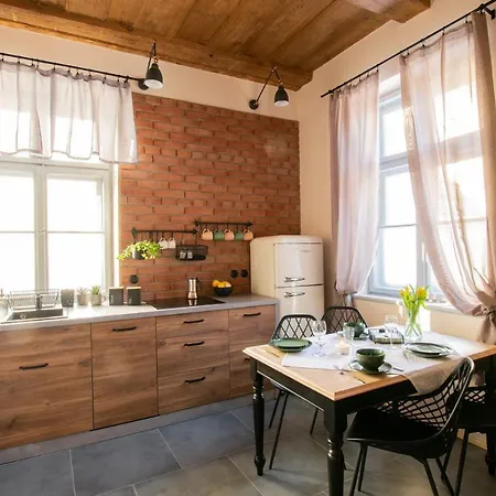 Kamienica Marianna Apartment *